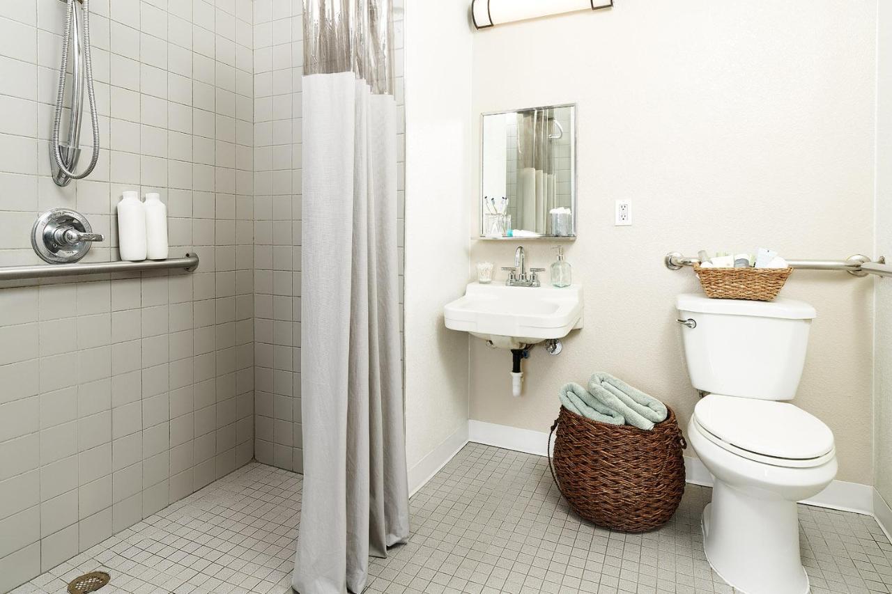 Intown Suites Extended Stay Newport News Va - South Buitenkant foto